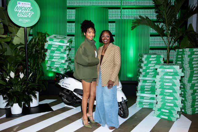 Image de l'article intitulé Venus Williams, Janelle Monáe et d’autres célébrités noires qui ont assisté à Art Basel à Miami