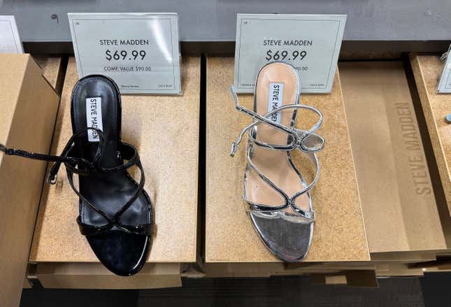 Image for article titled Black TikTok Just Saw Beloved Designer Steve Madden's Face for the First Time, and Their Reactions Are Hilarious