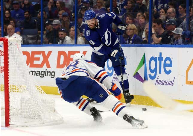 Lightning Continue Home Mastery Of Oilers