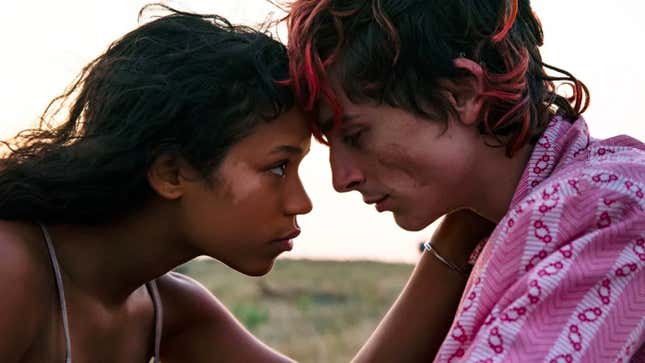 Image for article titled Timothée Chalamet Is a Dirtbag Cannibal in the Delicious 'Bones and All'