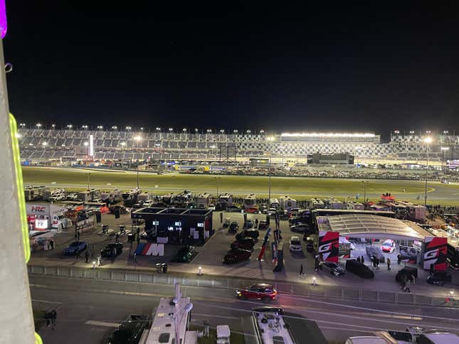 Image for article titled How Much It Costs To Watch The Entire 24 Hours Of Daytona From The Ferris Wheel