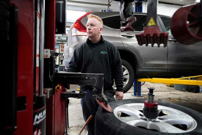 Image for article titled NHTSA Says Automakers Don't Have To Comply With Massachusetts' Right To Repair Law