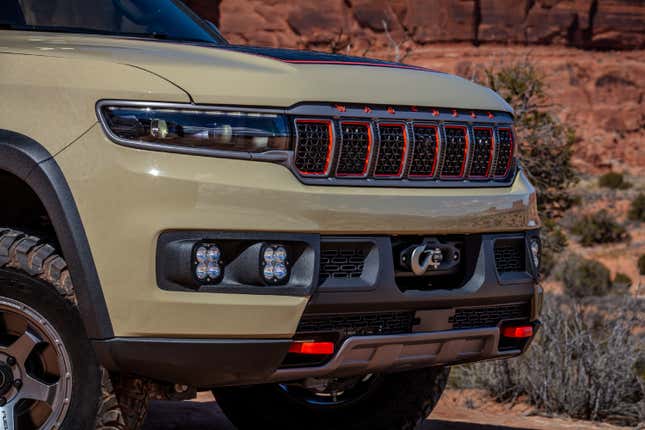 Image for article titled Just a Ton of Photos of the 2023 Easter Jeep Safari Concept Rigs