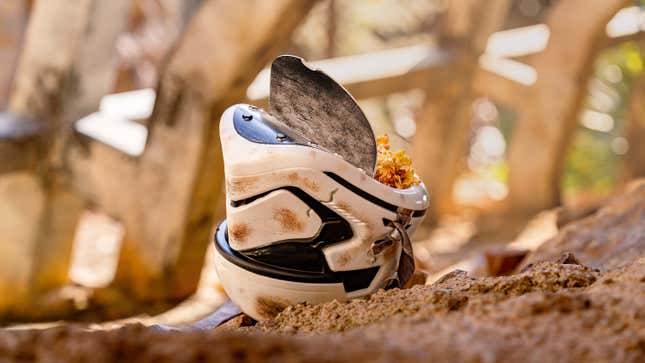 Image for article titled Disney&#39;s Star Wars Season Brings a Whole Galaxy of New Snacks