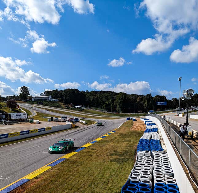 Imagen para el artículo titulado Detrás de escena del Petit Le Mans de IMSA con Gradient Racing