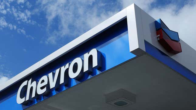 Une station service à Chevron