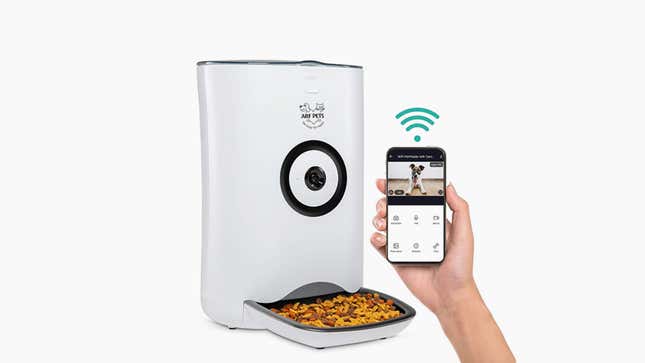 Image for article titled This Smart Pet Feeder and Video Camera Is $100 Right Now