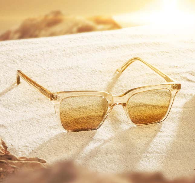 Image for article titled Grab This Fandom Gear for Summer Travel