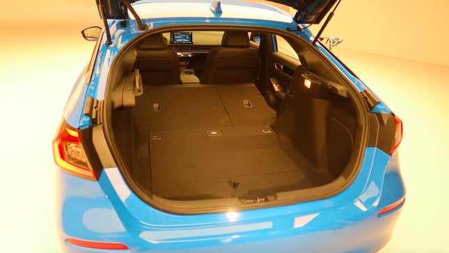 Image for article titled This Is The 2022 Honda Civic Hatchback And Yes It Comes With A Stick Shift
