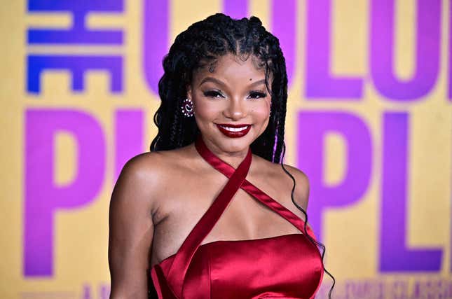 Image for article titled Amid Intense Scrutiny, Halle Bailey Thanks ‘Real Supporters&#39; for &#39;Unconditional Love&#39;