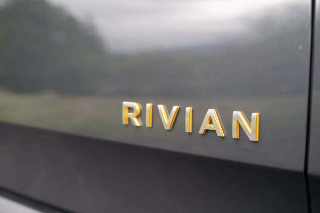 Image for article titled Just a Ton of Photos I Took of the Rivian R1S in the Rainy Catskills