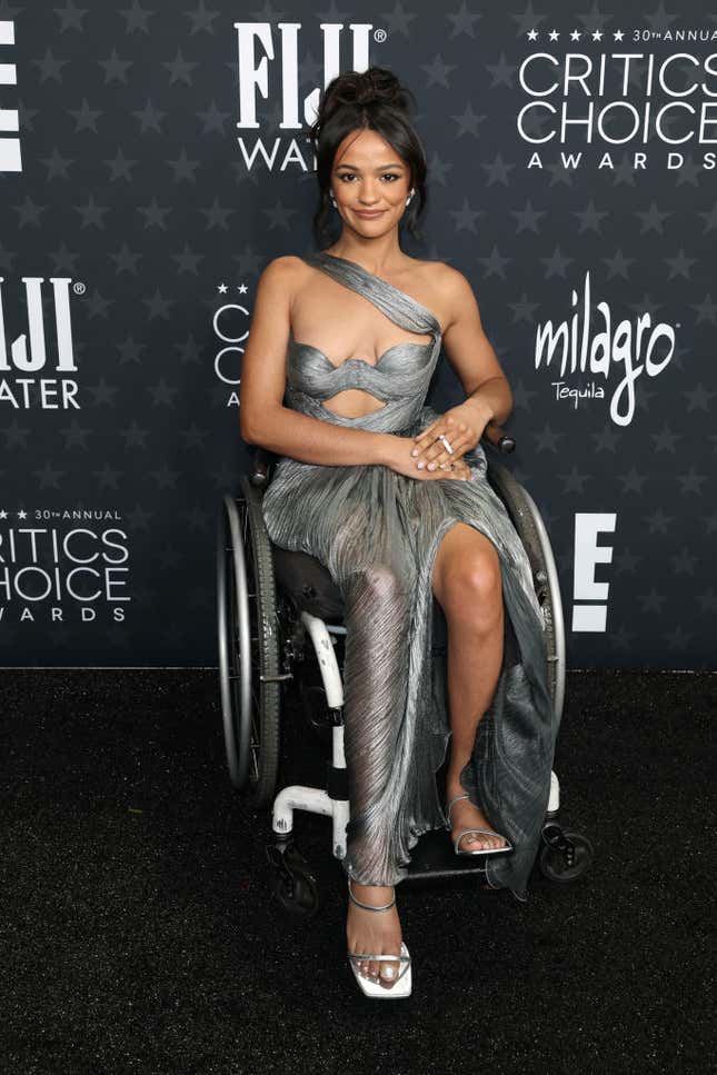 Image for article titled Celeb Fashion Ate at The Critics Choice Awards