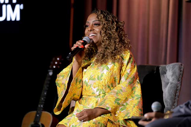 Ledisi s’exprime sur scène lors d’An Evening With Ledisi au GRAMMY Museum LA Live le 16 juillet 2024 à Los Angeles, Californie.