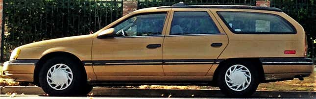 A 1990 Ford Taurus wagon