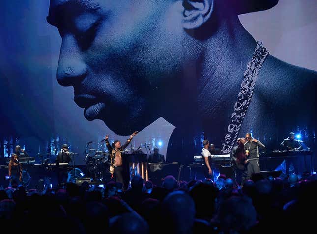 Treach, YG , T.I. and Snoop Dogg perform 2017 Inductee Tupac Shakur onstage at the 32nd Annual Rock &amp; Roll Hall Of Fame Induction Ceremony at Barclays Center on April 7, 2017 in New York City.