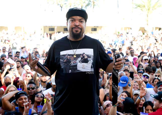 Ice Cube attends Daylight Beach Club at the Mandalay Bay Resort and Casino on May 6, 2017 in Las Vegas, Nevada.