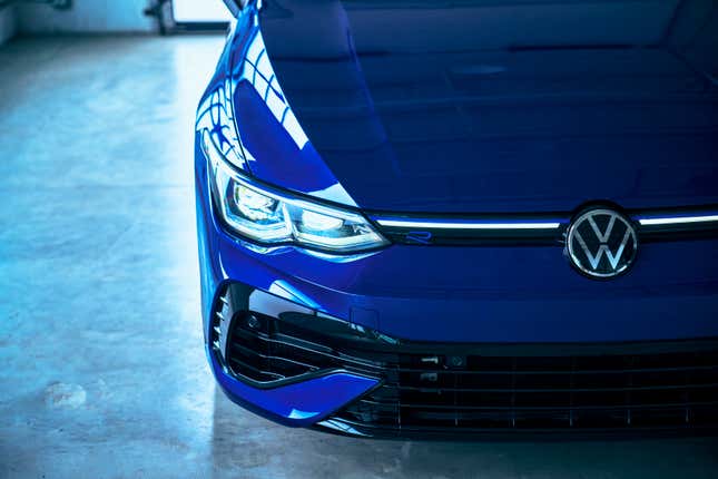 Image for article titled Your 2023 Volkswagen Golf R 20th Anniversary Edition Wallpaper Is Here