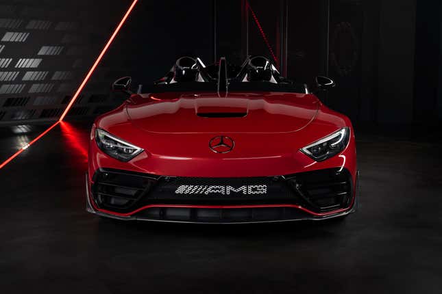 Image for article titled Mercedes-AMG PureSpeed Ditches The Windshield For A Ton Of Cool Points