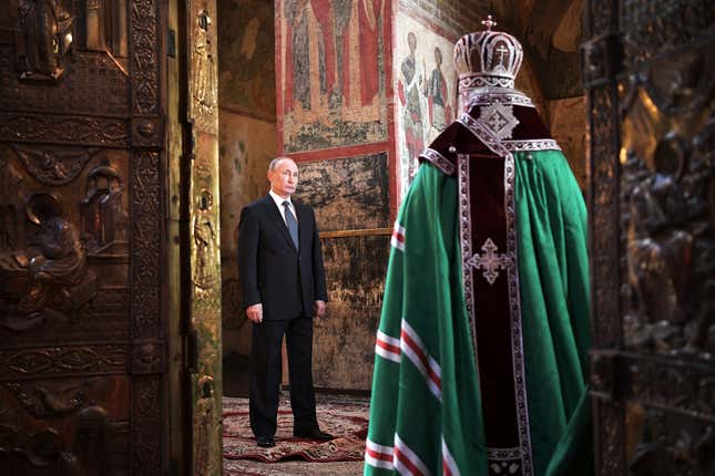 Photos Of Vladimir Putin's Inauguration Ceremony And Cortege Limo