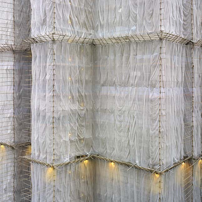 “White Cocoon and Lights, Hong Kong—2011”