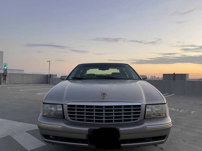 Image for article titled At $1,800, Is This 1998 Cadillac Deville A Bargain Barge?