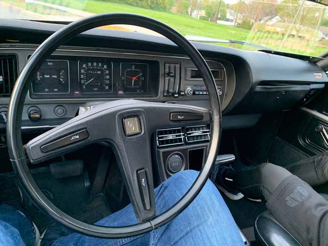 Image for article titled At $16,500, Is This 1973 Toyota Corona Mark II A Crowning Achievement?