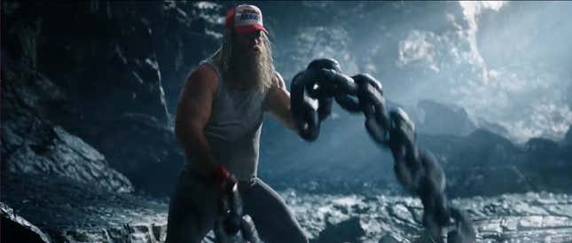 Thor using chains to work out