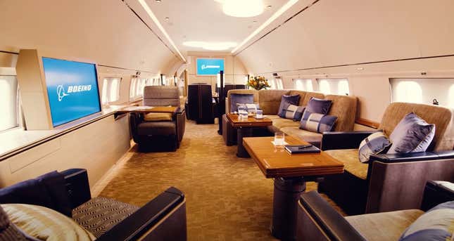 Image for article titled Tacky or Tasteful? Inside Drake&#39;s Luxurious $185 Million-Private Jet ... Yes, THAT Jet