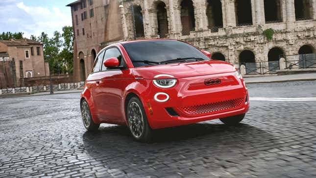 Image for article titled 2024 Fiat 500e Sings To Pedestrians, Has 149-Mile Range And Faster Charging For $34K