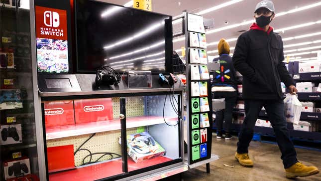 A customers plays with a Nintendo Wii display at a brand new Best Buy  electronics store in Union Square in New York on Saturday, November 14,  2009. Nintendo announced its first quarterly
