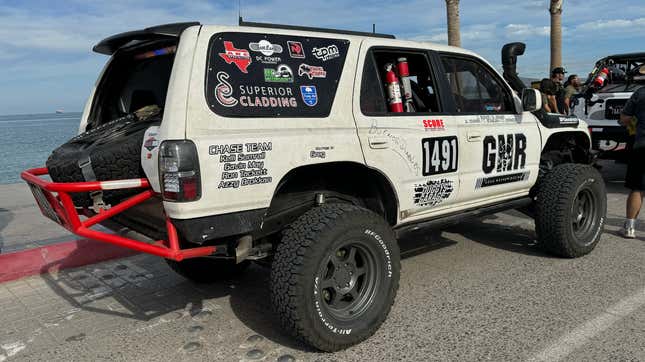 Imagen para el artículo titulado Aquí está todo lo interesante que vi al inicio de la Baja 1000