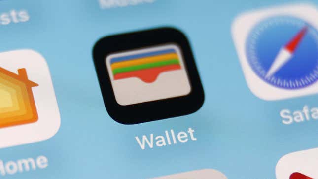 Image for article titled U.S. Regulators Want to Treat Apple, PayPal Like Banks