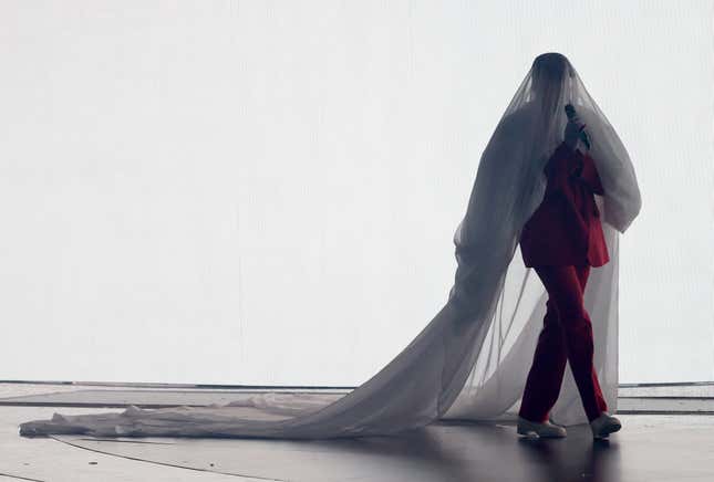 Image for article titled Some Very Nice And Very Confusing Looks From The Latin Grammys