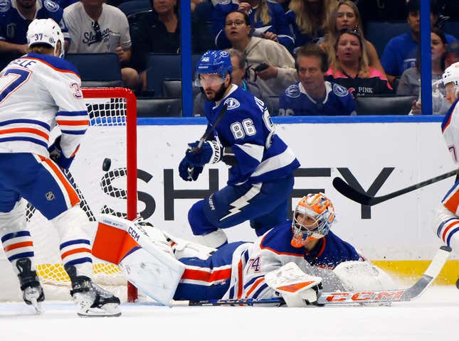 TAMPA, FLORIDA - NOVEMBER 18: Nikita Kucherov #86 of the Tampa Bay Lightning misses a first period chance against Stuart Skinner #74 of the Edmonton Oilers at Amalie Arena on November 18, 2023 in Tampa, Florida. (Photo by Bruce Bennett/Getty Images)