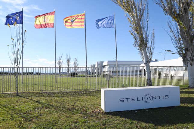 Stellantis’s car plant in Zaragoza, Spain, currently makesthe electric Peugeot e-208, the Opel Corsa-e, and the Lancia Ypsilon.