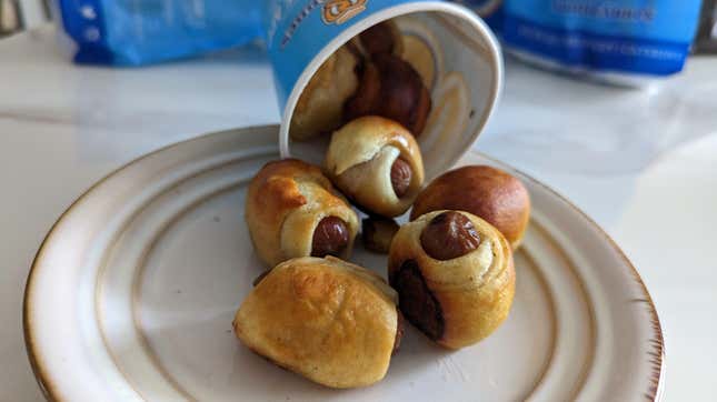 Mini Brands Foodie Auntie Anne's Pretzel Dog