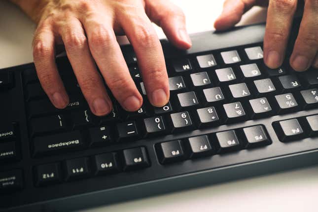 Image for article titled Some of the Biggest Subreddits Are Retreating From the API War