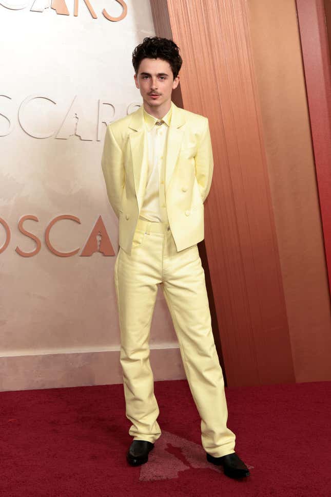 Image for article titled 2025 Oscars Fashion Train Wrecks