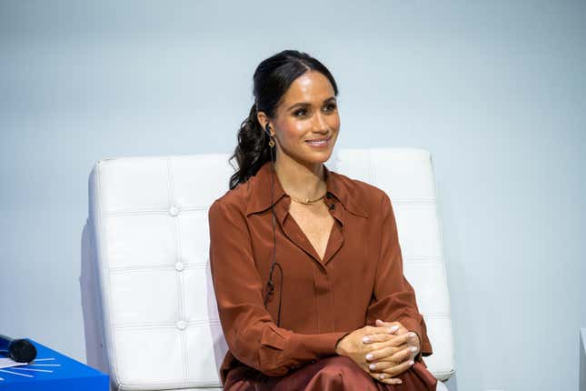 Image de l'article intitulé Meghan Markle explique pourquoi elle porte des marques peu connues