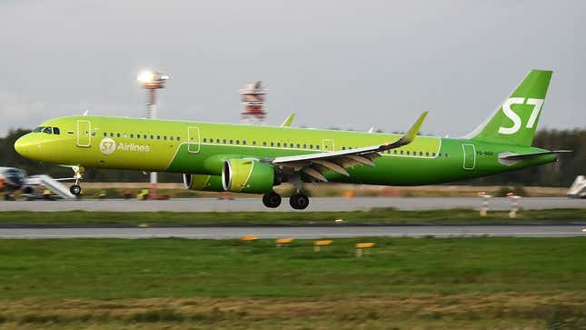 An S7 Airlines Airbus A321neo at Domodedovo International Airport