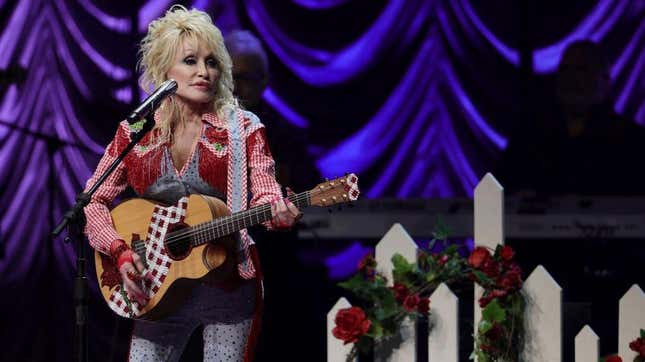 Image for article titled Dolly Parton Is the Only Celebrity Food Entrepreneur We Need