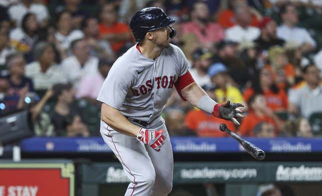 Adam Duvall signs with Red Sox, 01/18/2023