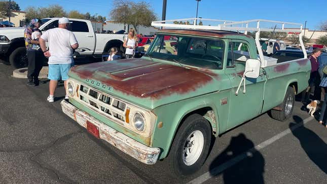 Image for article titled Forest Service Green Is The Greatest Color For A Hard Working American Truck Or SUV