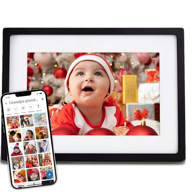 Image for article titled Skylight Digital Picture Frame, Now 12% Off