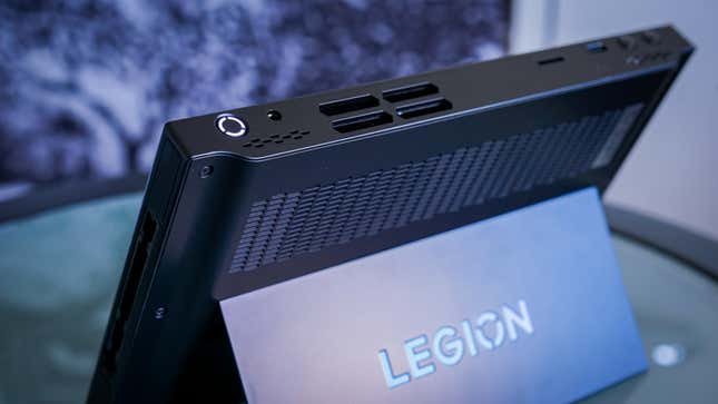 Lenovo Legion Go Hands-on—A Gaming Laptop in Handheld Form