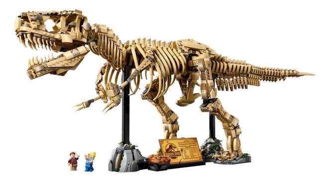 Image for article titled New Lego T-Rex Is Over 3 Feet Long And Contains 3K+ Pieces