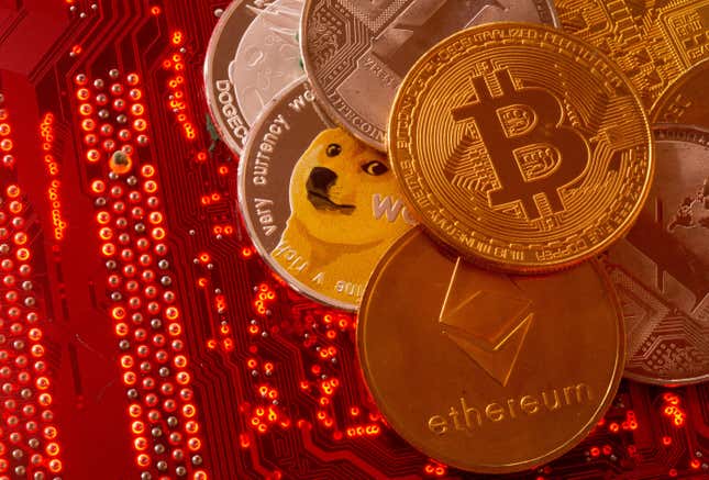 Bild für Artikel mit dem Titel Bitcoin überschreitet 71.000 USD, da Anleger Geld in Spot-Bitcoin-ETFs stecken