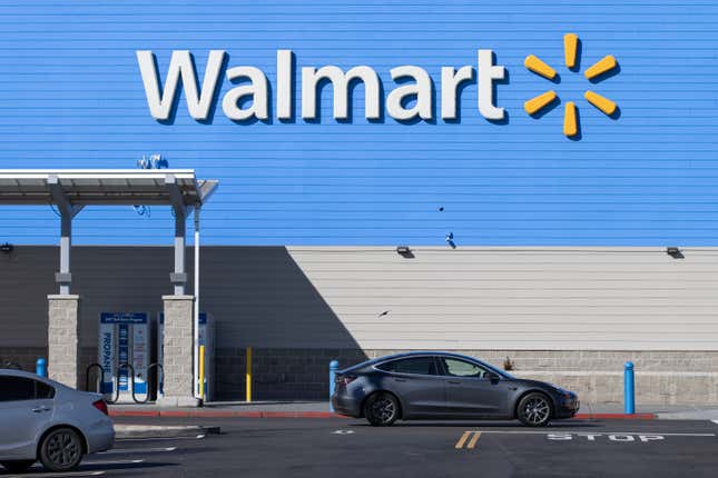 Imagen para el artículo titulado El gran triunfo de Walmart, el gran fracaso de Target y la oferta de membresía de Costco: resumen de noticias del sector minorista