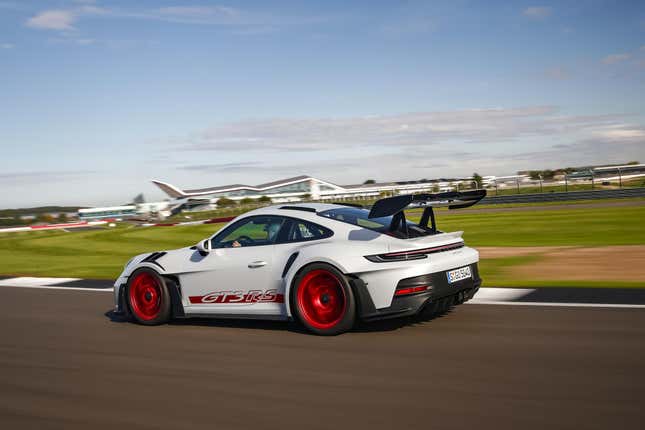 Image for article titled Every Ridiculous High-Tech Feature on the 2023 Porsche 911 GT3 RS