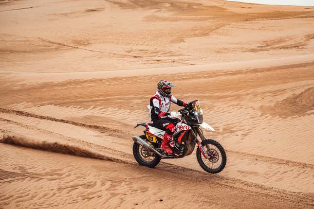 Image for article titled The Harrowing Beauty of the 2023 Dakar Rally